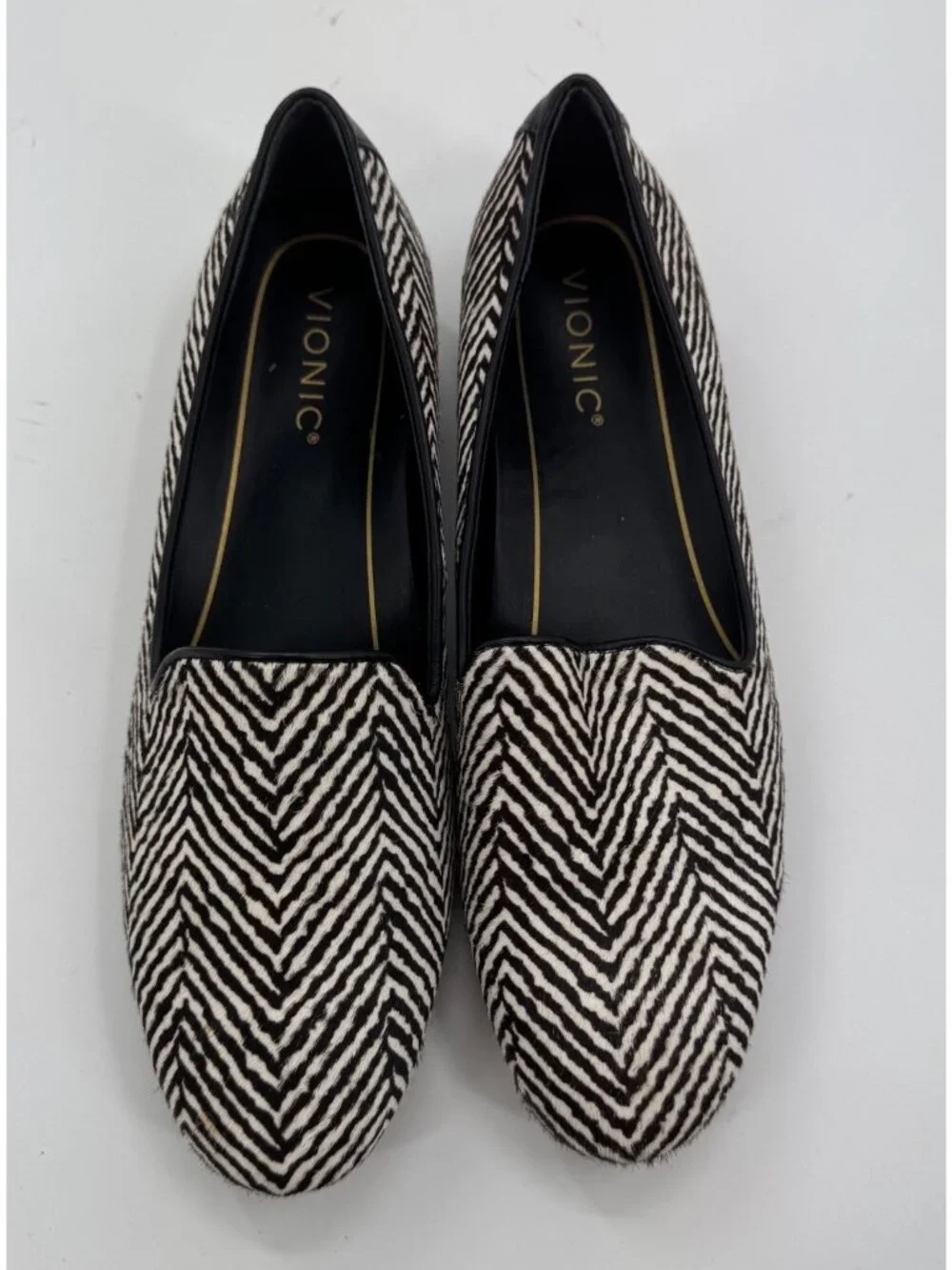 Vionic Willa Black & White Chevron Loafers Womens Size 9 Zebra Print Flats Ortho